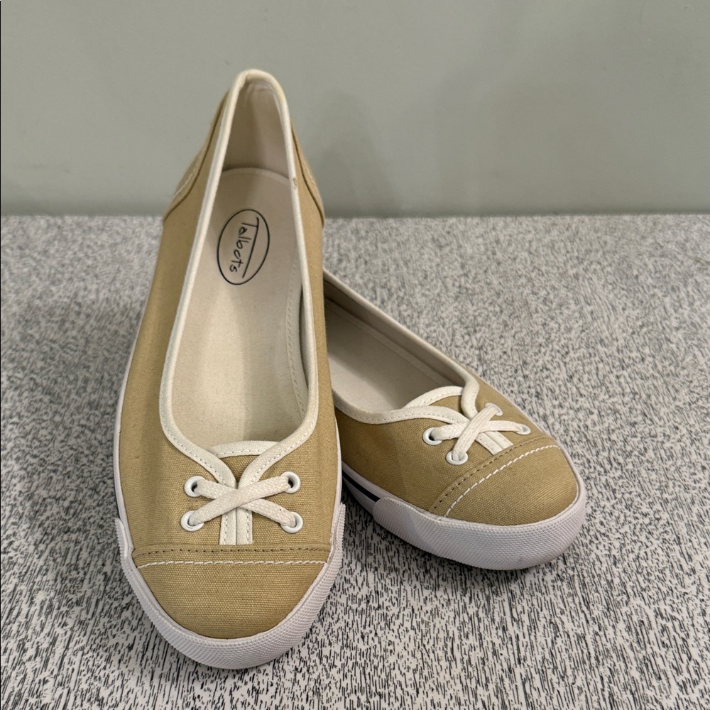 Cute Talbots Women’s Canvas Ballet Sneaker Slip-On Flats, Sz. 6.5, EUC